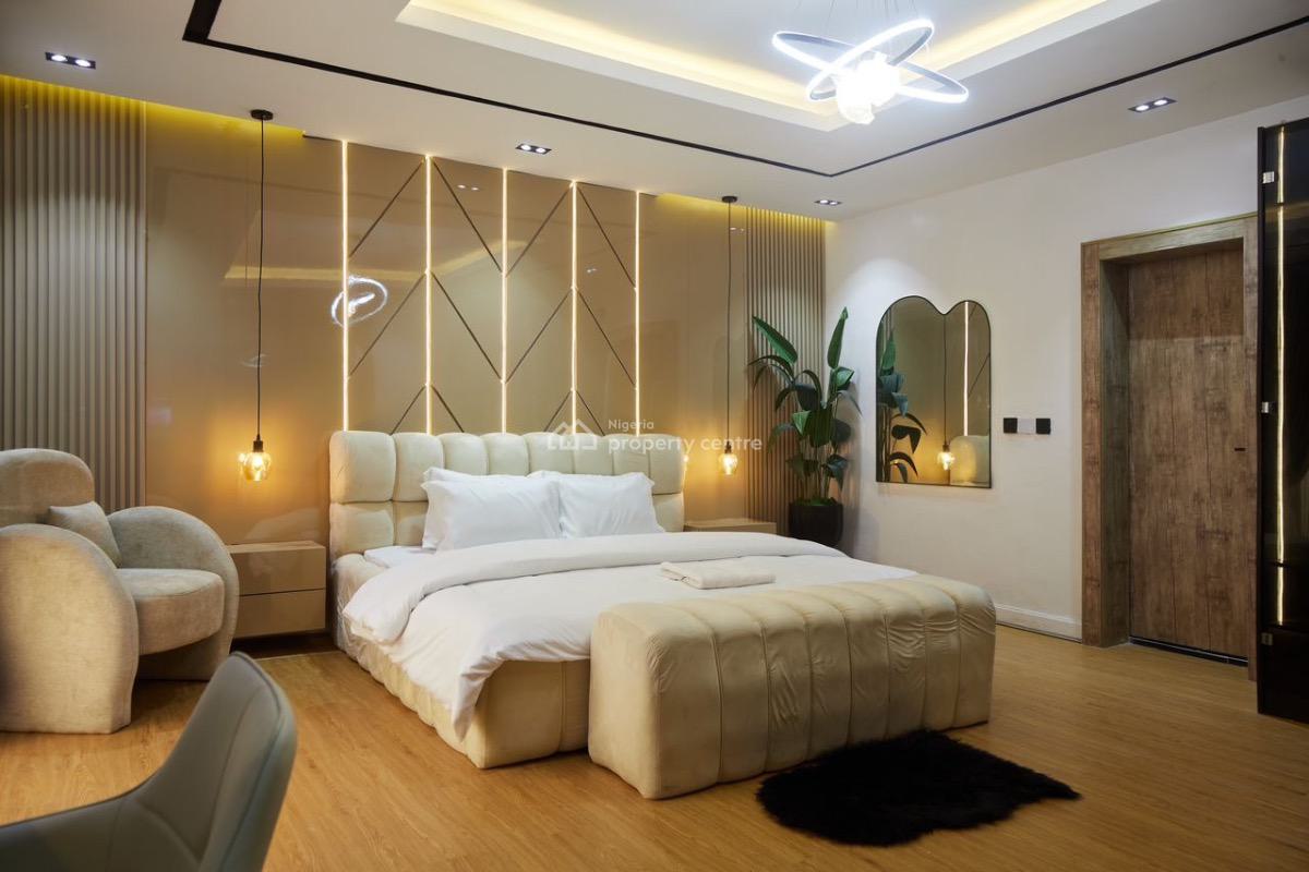 My Beautiful 🥰 and Luxurious 2bedroom  with a  *rooftop Pool  ‍️, Ikoyi, Lagos, House Short Let