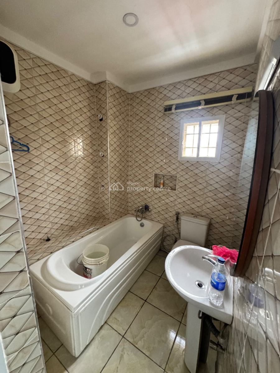 Ready to Move in 4bedrooms Terrace Duplex with Rear Space, Brains and Hammers City, Life Camp, Abuja, Terraced Duplex for Sale