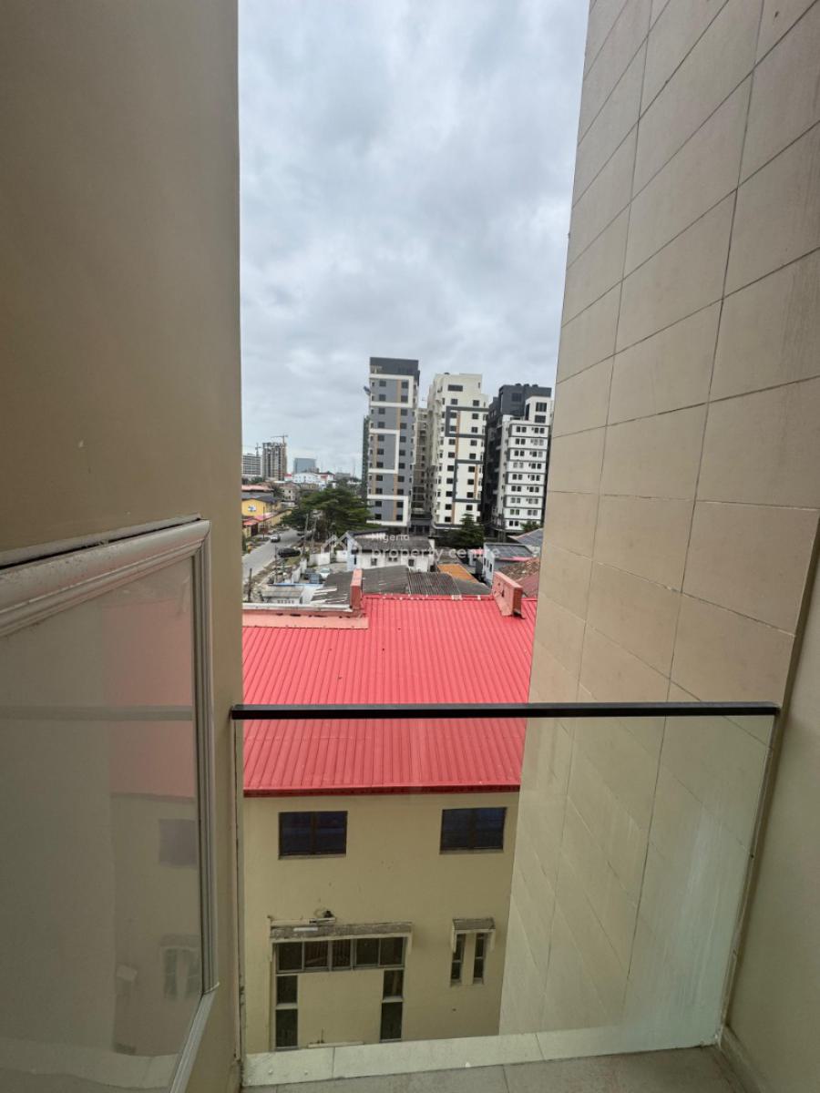 Premium 3- Bedroom Apartment with Bq, Ajose Adeogun, Victoria Island (vi), Lagos, Flat / Apartment for Rent