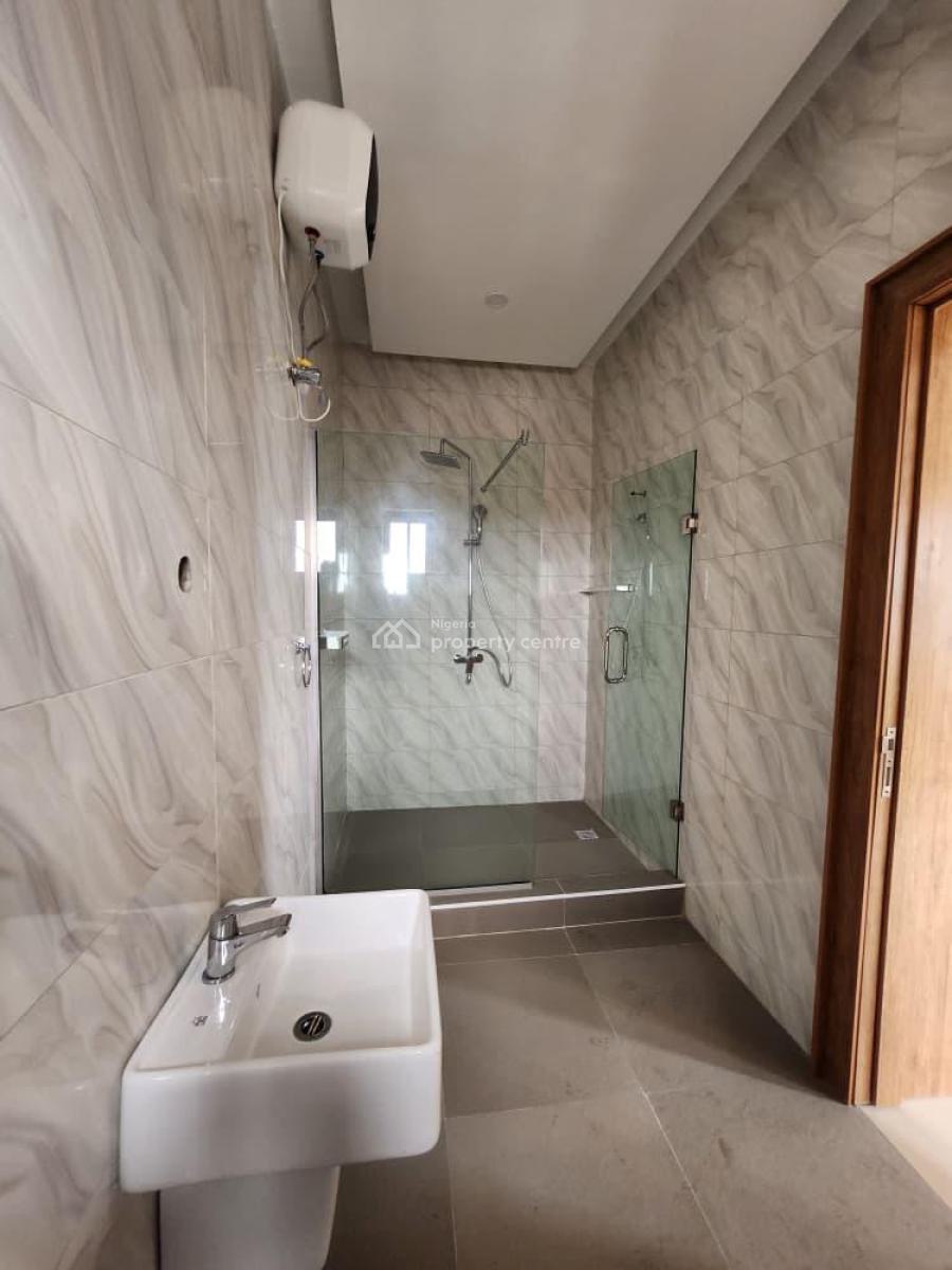 Brand New Units of 1 & 2 Bedroom  Apartments, Lekki Phase 1, Lekki, Lagos, Flat / Apartment for Rent