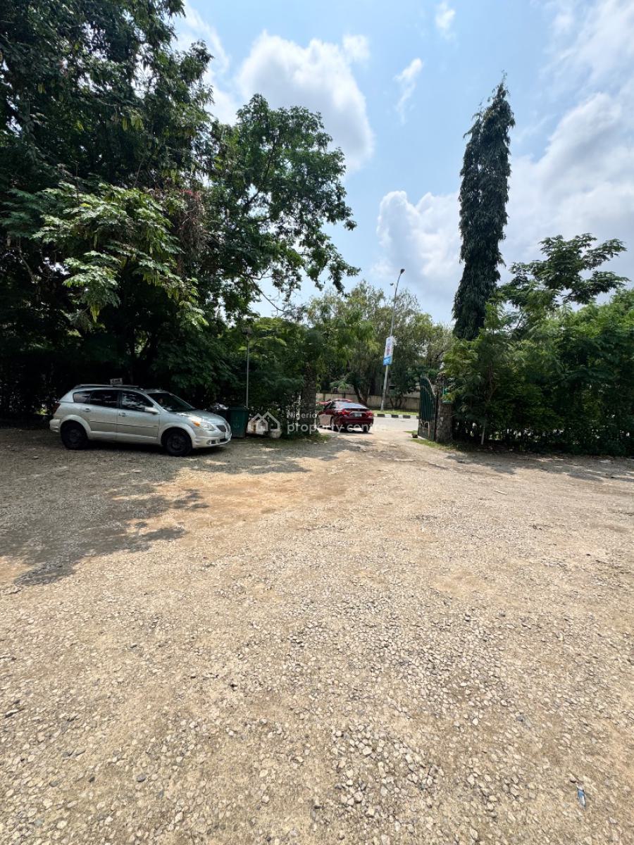 Strategically Speaking Garden/ Recreational Landuse with Approval, Maitama, Maitama District, Abuja, Restaurant / Bar for Rent