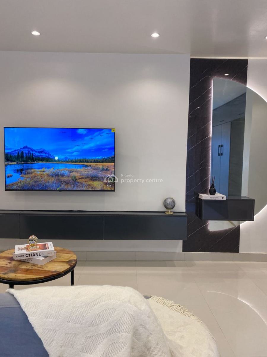Luxurious Studio Penthouse with Bathub, Admiralty, Lekki Phase 1, Lekki, Lagos, Self Contain (single Rooms) Short Let