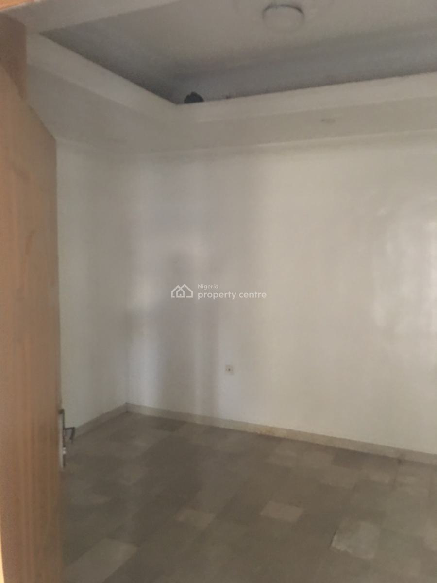 Self Contained, Off Admiralty Way, Lekki Phase 1, Lekki, Lagos, Self Contain (single Rooms) for Rent