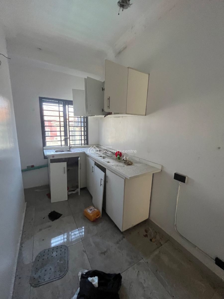 Mini Flat, Off Admiralty Way, Lekki Phase 1, Lekki, Lagos, Mini Flat (room and Parlour) for Rent