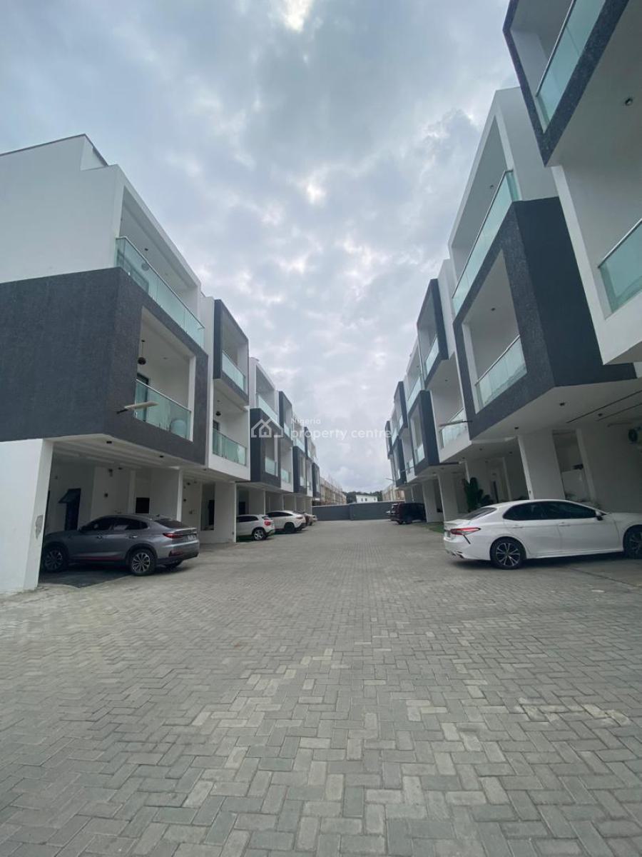 5 Bedroom Terrace, Orchid Road, Lekki, Lagos, Terraced Duplex for Sale