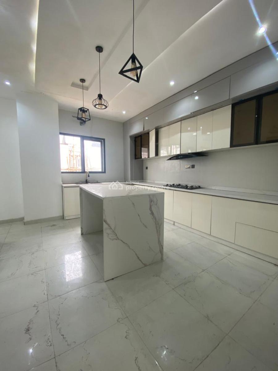 5 Bedroom Terrace, Orchid Road, Lekki, Lagos, Terraced Duplex for Sale
