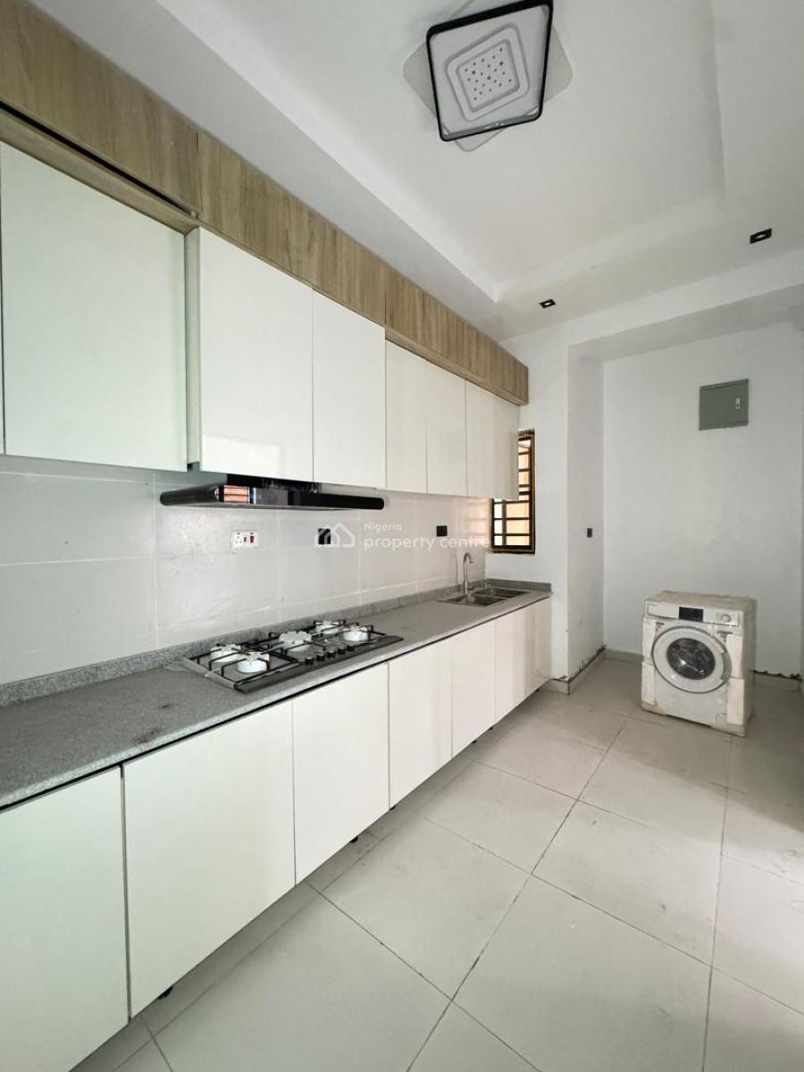 Stunning 1 Bedroom Apartment with a Pool and Gym, Ologolo, Lekki, Lagos, Flat / Apartment for Sale