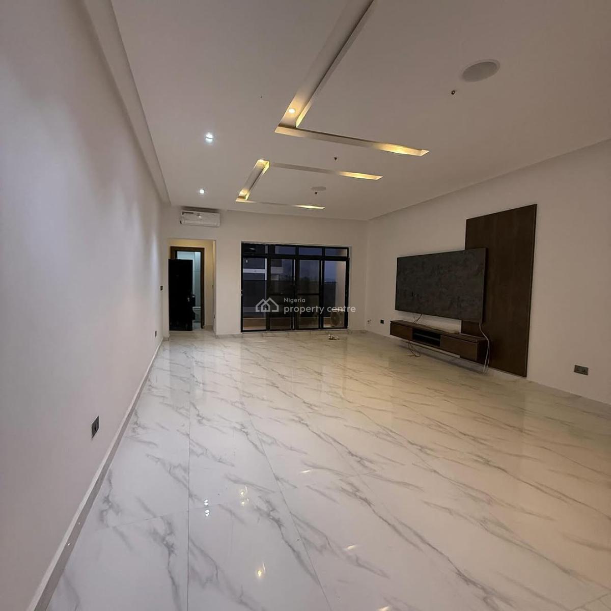 3 Bedroom Apartment, Guzape District, Abuja, Flat / Apartment for Sale