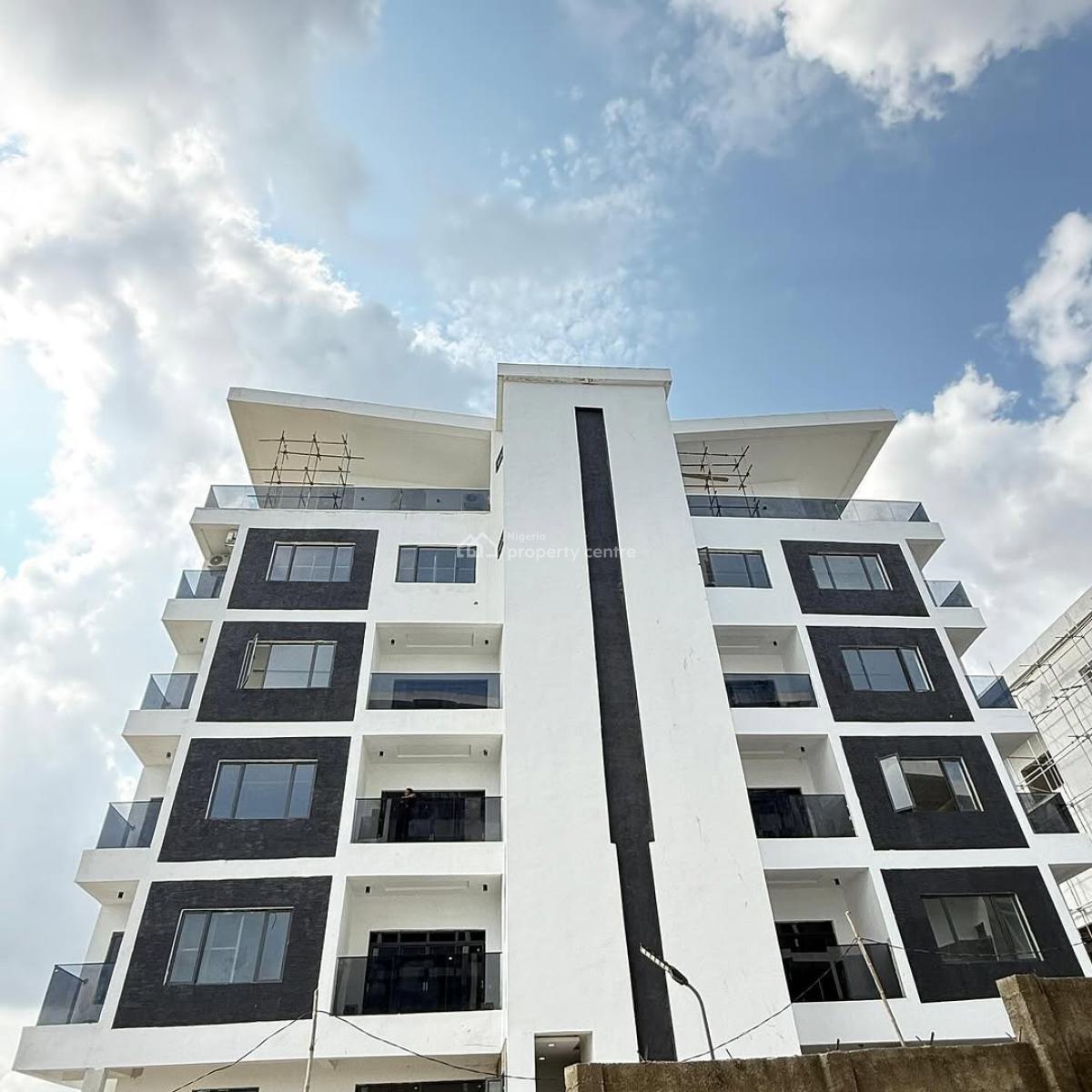 3 Bedroom Apartment, Guzape District, Abuja, Flat / Apartment for Sale