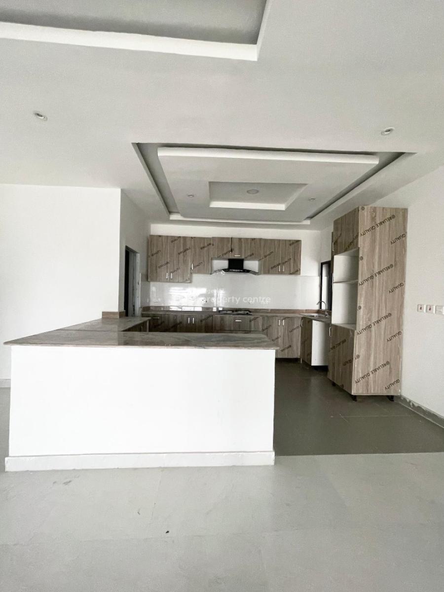Spacious 3 Bedroom Apartment with Bq and Gym, Ikota Gra Extension, Ikota, Lekki, Lagos, Flat / Apartment for Rent