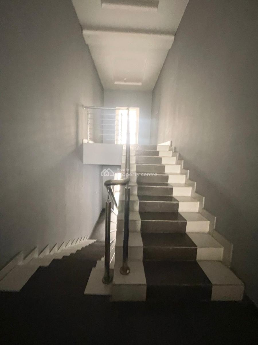 Spacious 3 Bedroom Apartment with Bq and Gym, Ikota Gra Extension, Ikota, Lekki, Lagos, Flat / Apartment for Rent