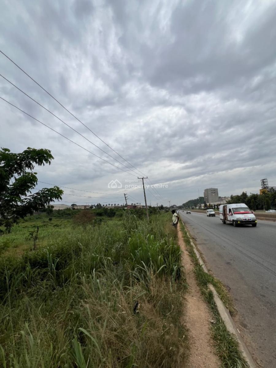 2 Acres of Commercial Land at Toll Gate Ibadan Express, Toll Gate Express, Challenge, Ibadan, Oyo, Mixed-use Land for Sale