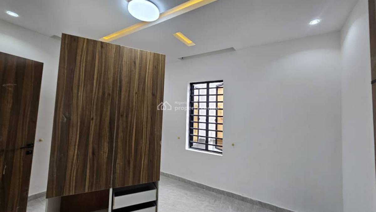 4bedroom Semi Detached Duplex with a Bq, Omole Phase 2, Ikeja, Lagos, Semi-detached Duplex for Sale