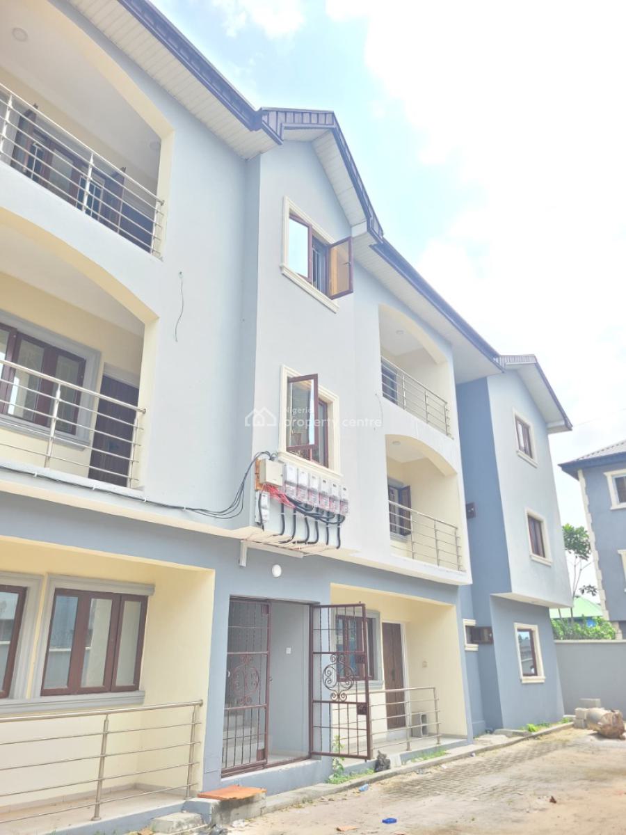 Newly Renovated and Standard 3bedroom Flat, Mobil Road, Ajah, Lagos, Flat / Apartment for Rent