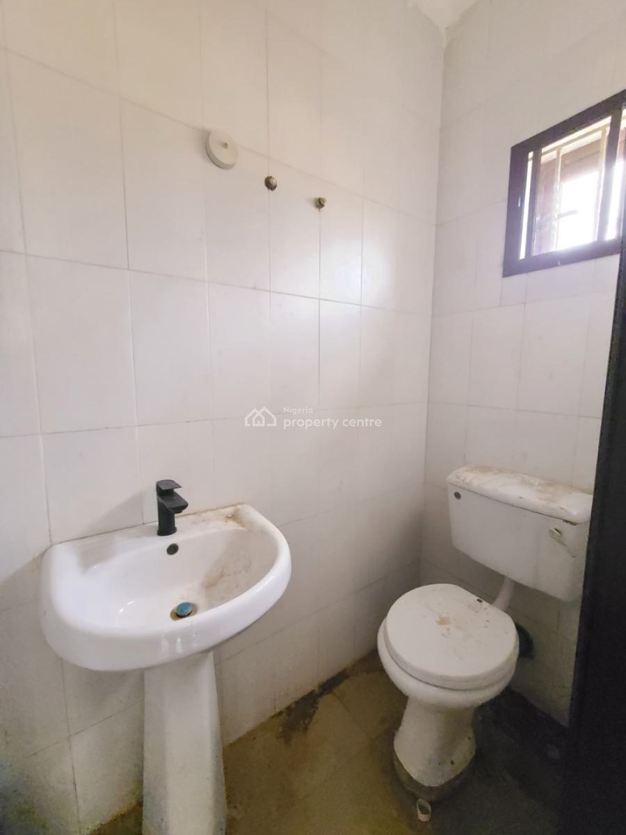 Newly Renovated and Standard 3bedroom Flat, Mobil Road, Ajah, Lagos, Flat / Apartment for Rent