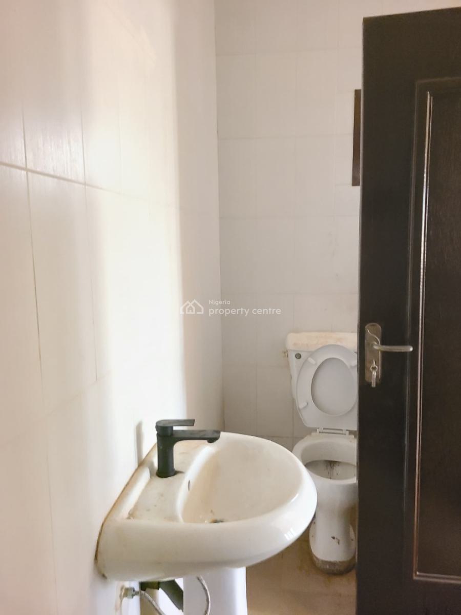 Newly Renovated and Standard 3bedroom Flat, Mobil Road, Ajah, Lagos, Flat / Apartment for Rent