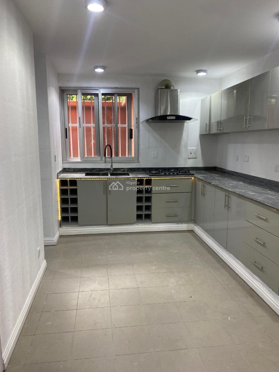 Uniquely Designed 2 Bedroom Apartment with Bq, Pool and Tennis Court, Ikoyi, Ikoyi, Lagos, Flat / Apartment for Rent