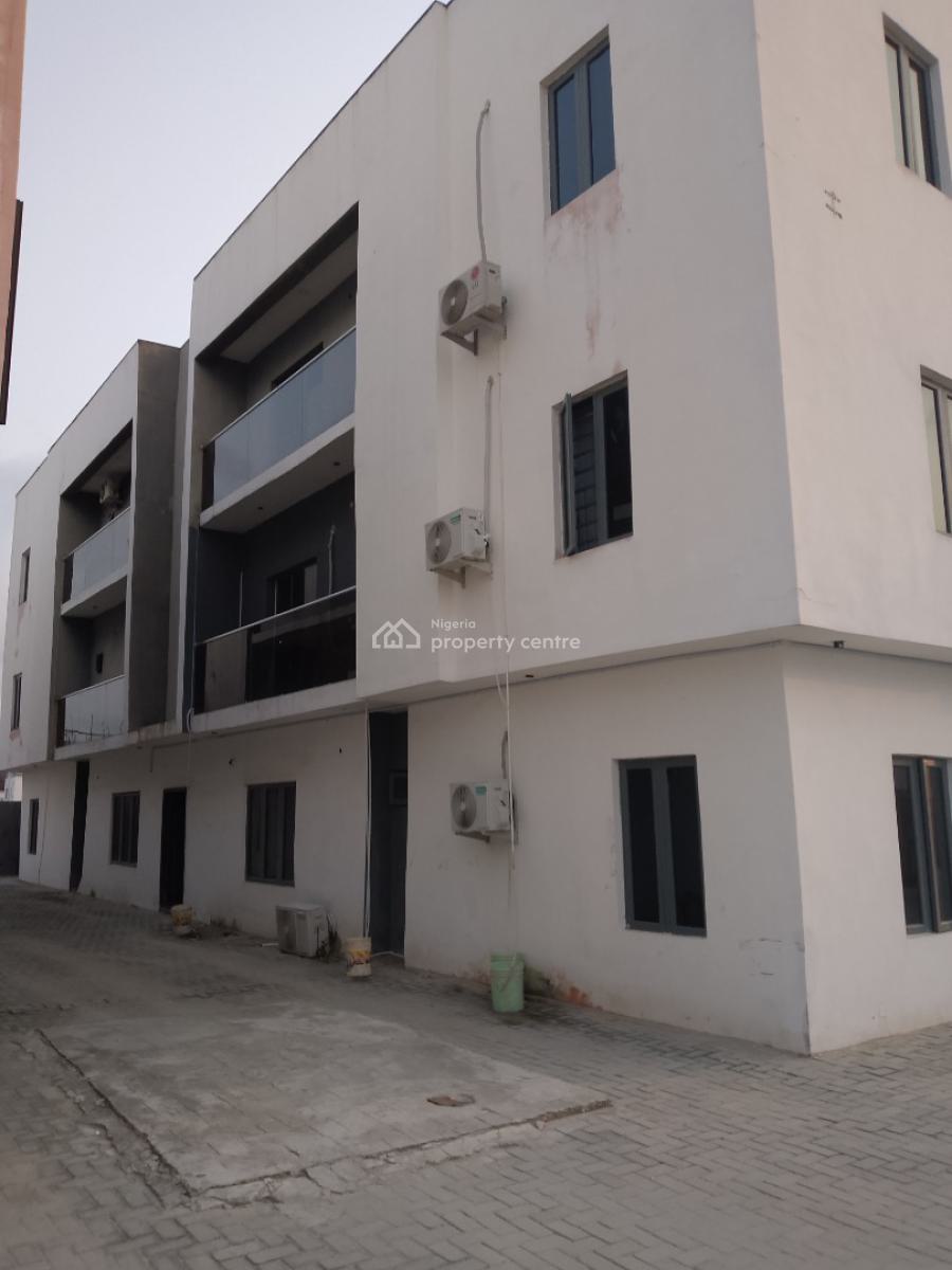 Very Spacious 3bedroom Flats, Ikota Gra, Lekki, Lagos, Flat / Apartment for Rent