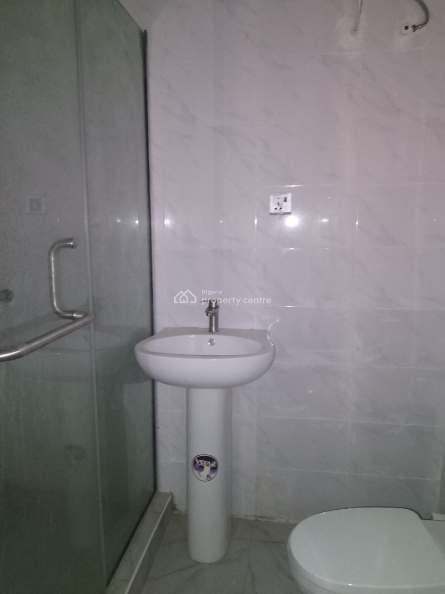 Very Spacious 3bedroom Flats, Ikota Gra, Lekki, Lagos, Flat / Apartment for Rent