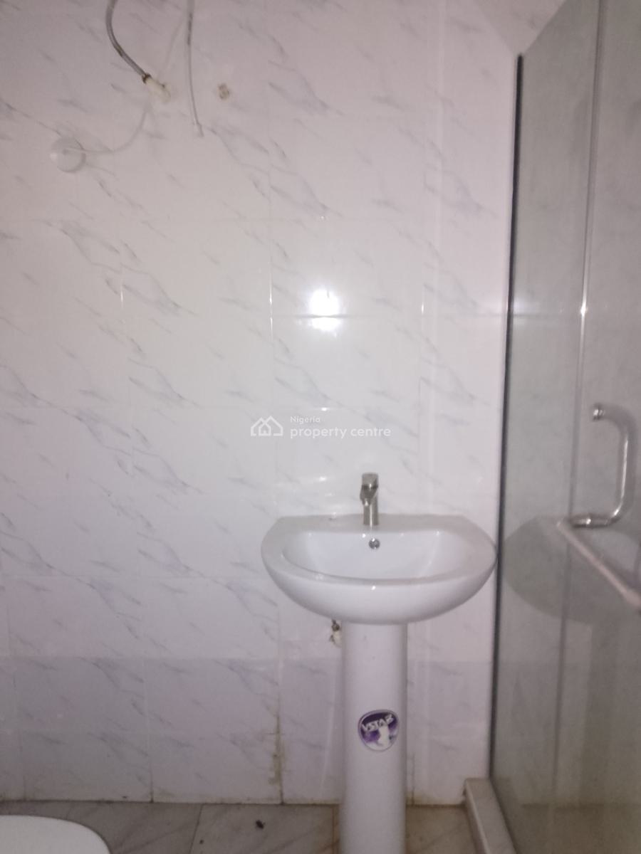 Very Spacious 3bedroom Flats, Ikota Gra, Lekki, Lagos, Flat / Apartment for Rent