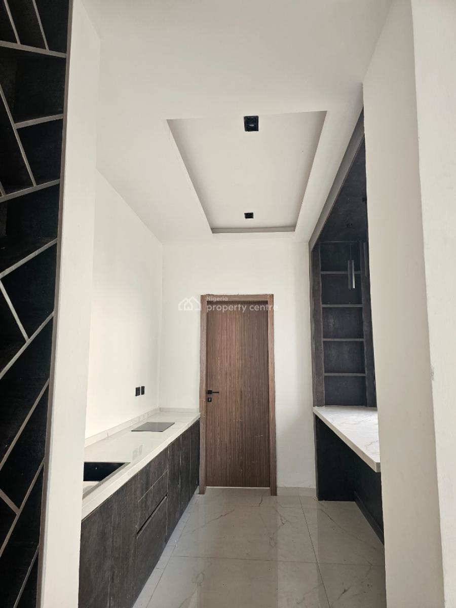 5 Bedrooms Semi Detached Duplex with Bq, Cowrri Creek Estate Ikate Lekki, Ikate Elegushi, Lekki, Lagos, Semi-detached Duplex for Sale