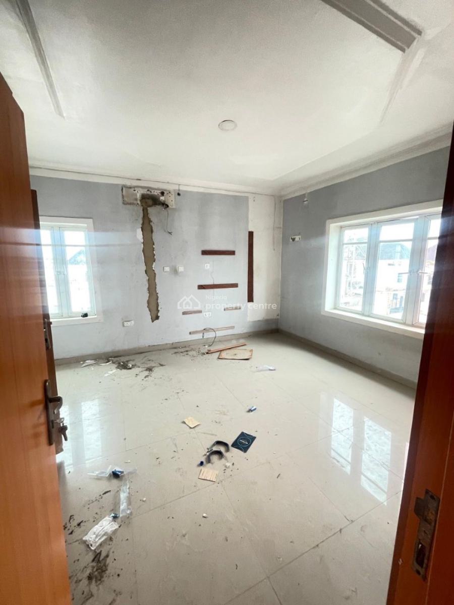 Standard 3 Bedroom Apartment in a Good Neighborhood, Ikota, Lekki, Lagos, Flat / Apartment for Rent