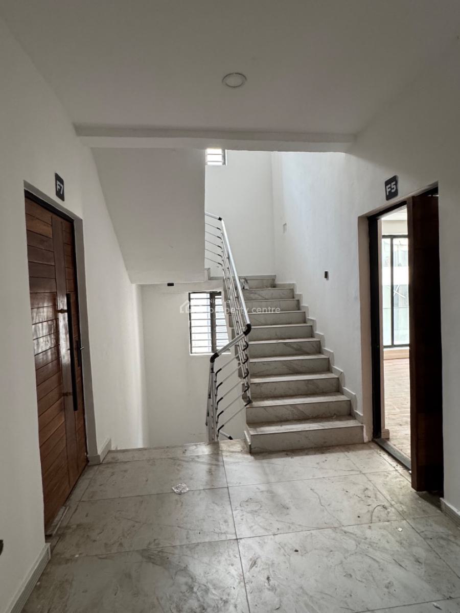 𝐖𝐄𝐋𝐋 𝐌𝐀𝐈𝐍𝐓𝐀𝐈𝐍𝐄𝐃 2 𝐁𝐄𝐃𝐑𝐎𝐎𝐌 𝐀𝐏𝐀𝐑𝐓𝐌𝐄𝐍𝐓, Ikate, Lekki, Lagos, Flat / Apartment for Rent
