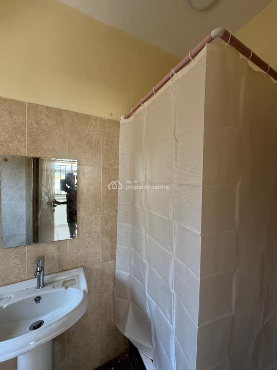 Spacious 3 Bedroom Apartment Available, Ikota Villa, Lekki, Lagos, Flat / Apartment for Rent