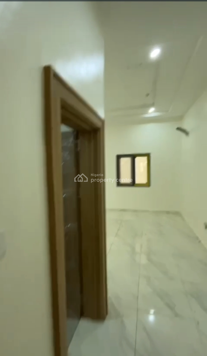 Brand New 3 Bedrooms Block of Flats with a Bq in a Very Nice Estate., Gaduwa, Abuja, House for Rent