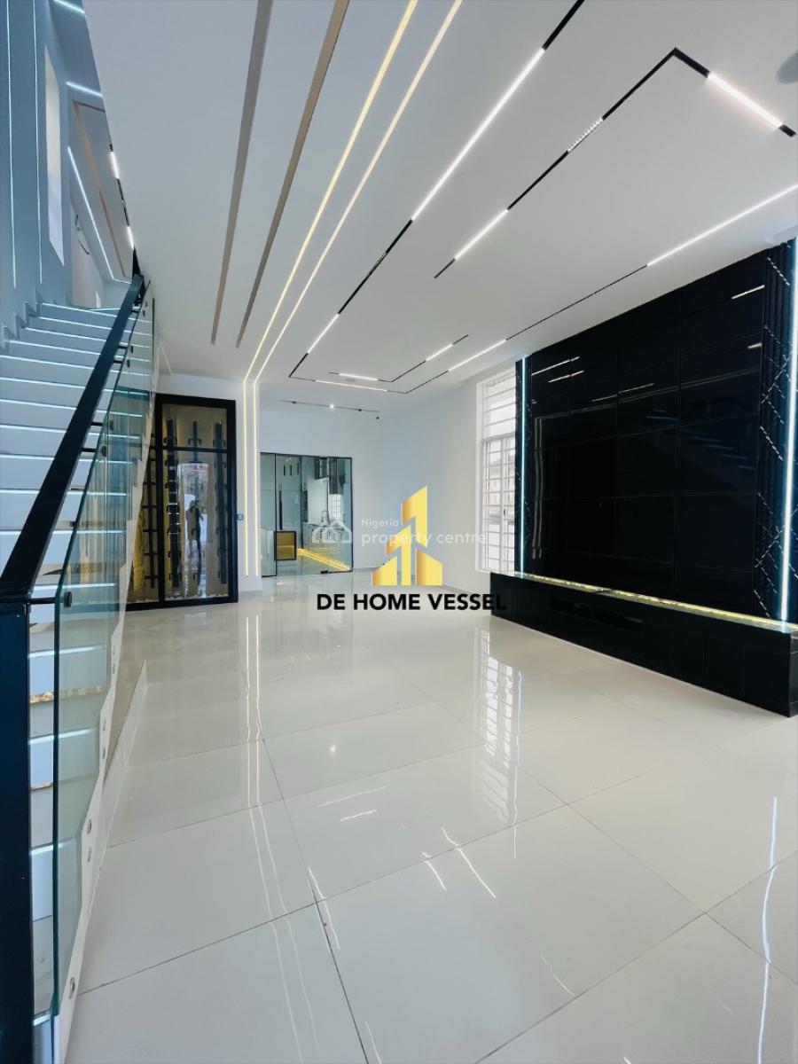 Exquisitely Built 5 Bed Luxury  Detached  Smart Home with  Pool, Ologolo, Lekki, Lagos, Detached Duplex for Sale