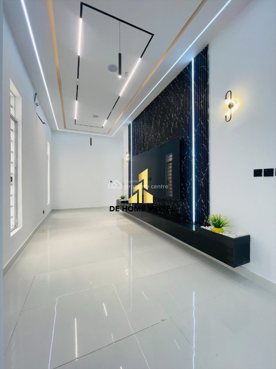 Exquisitely Built 5 Bed Luxury  Detached  Smart Home with  Pool, Ologolo, Lekki, Lagos, Detached Duplex for Sale