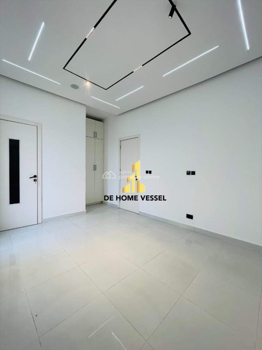 Exquisitely Built 5 Bed Luxury  Detached  Smart Home with  Pool, Ologolo, Lekki, Lagos, Detached Duplex for Sale