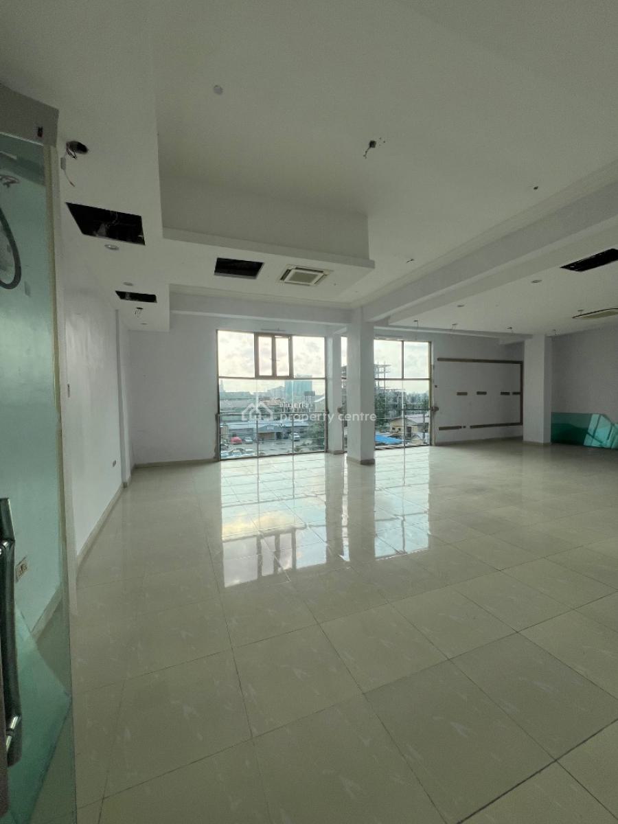146sqm Commercial Space, Directly Facing The Lagos-epe Expressway, Lekki Phase 1, Lekki, Lagos, Commercial Property for Rent