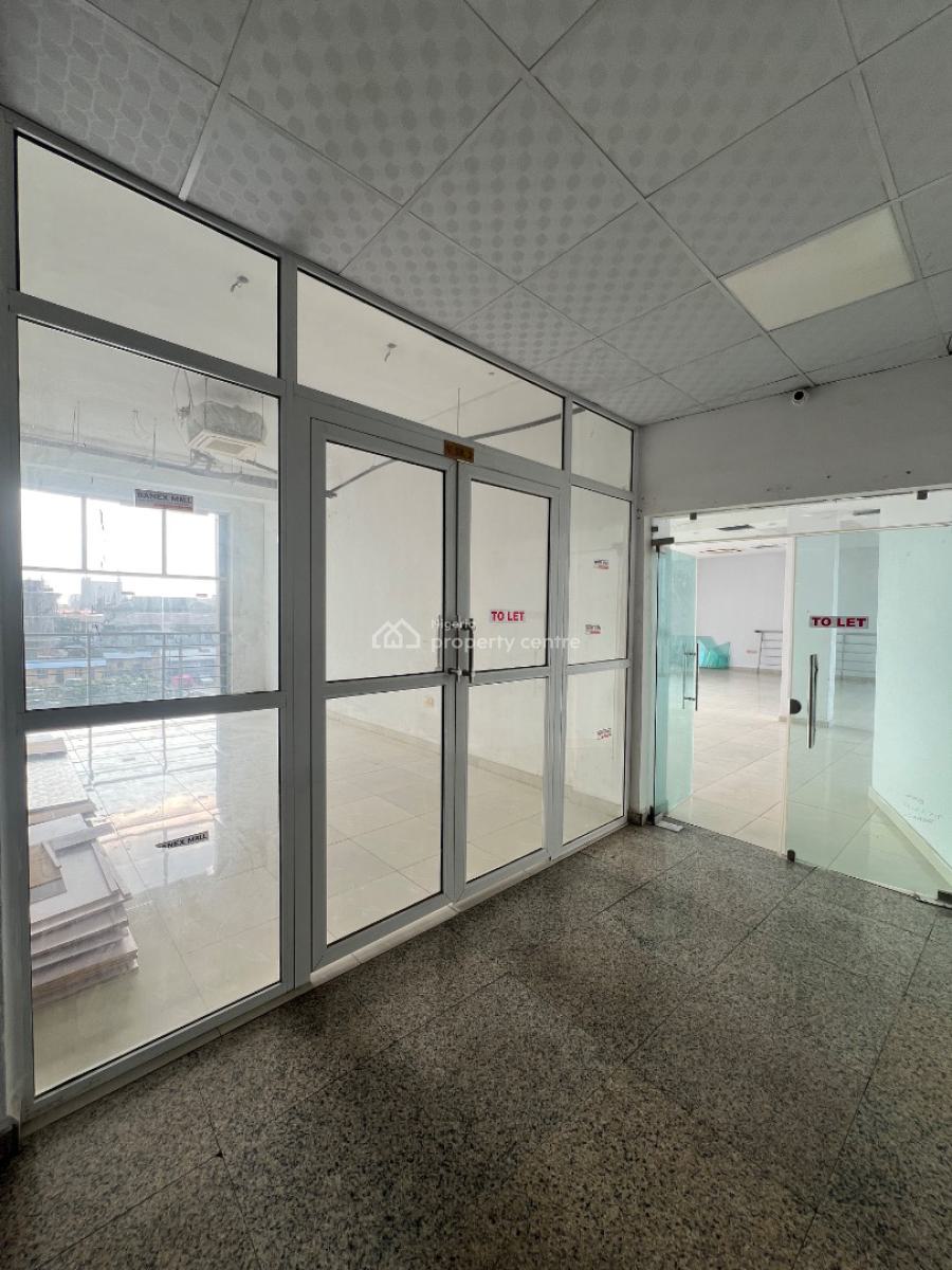 146sqm Commercial Space, Directly Facing The Lagos-epe Expressway, Lekki Phase 1, Lekki, Lagos, Commercial Property for Rent