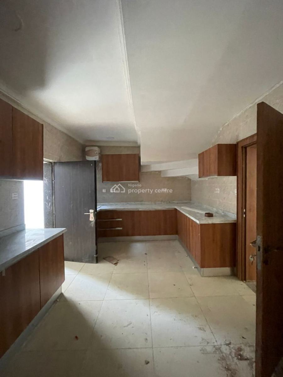 4 Bedroom Terrace Duplex with Bq, Guzape District, Abuja, Terraced Duplex for Rent
