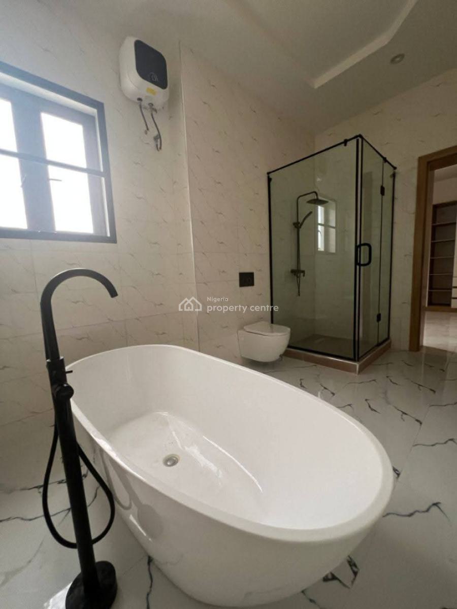 Spacious 5 Bedroom Detached House with a 1-room Bq, Fatai Arobieke Street, Off Admiralty Road, Lekki Phase 1, Lekki, Lagos, House for Rent