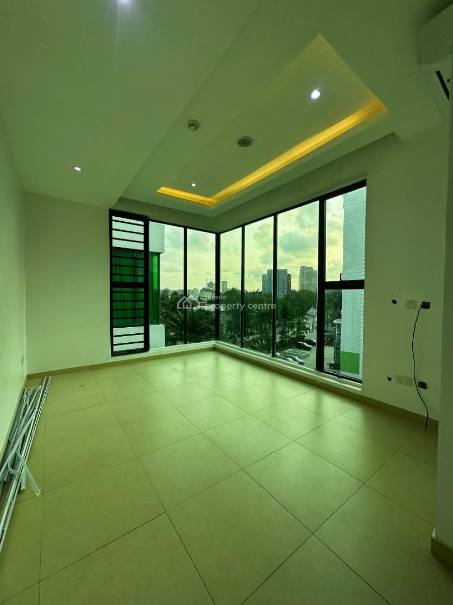 Serviced 4-bedroom Maisonette with Bq, Ikoyi, Lagos, Flat / Apartment for Rent