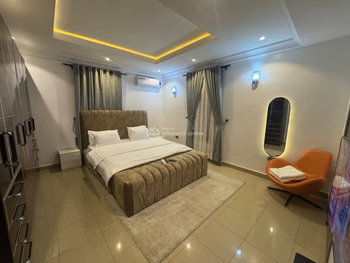 Luxury 3 Bedroom Apartment with Ps5 and Snooker, Banana Island Road, Ikoyi, Lagos, Flat / Apartment Short Let