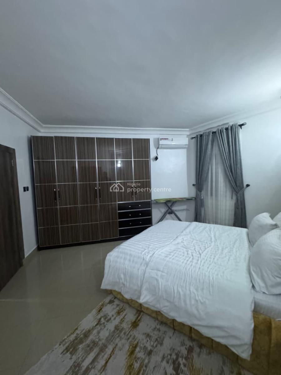 Luxury 3 Bedroom Apartment with Ps5 and Snooker, Banana Island Road, Ikoyi, Lagos, Flat / Apartment Short Let