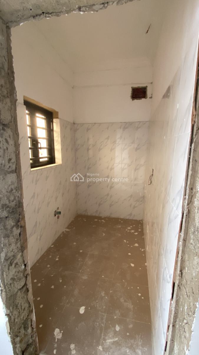 Newly Built 2 Bedrooms Apartment, Abeokuta Street, Off Ilaje Road, Bariga, Shomolu, Lagos, Flat / Apartment for Rent