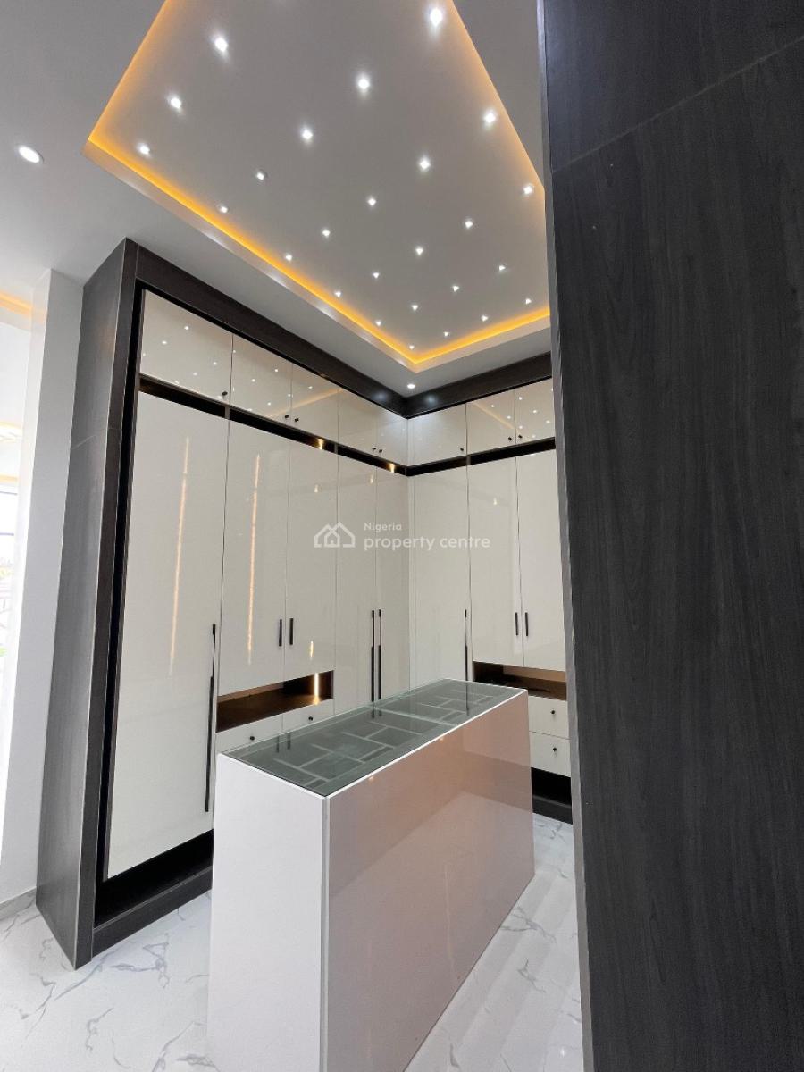 Plush Home in Lekki with Cinema, Pool &many Amazing Features, Ikota Lekki, Lekki, Lagos, Detached Duplex for Sale