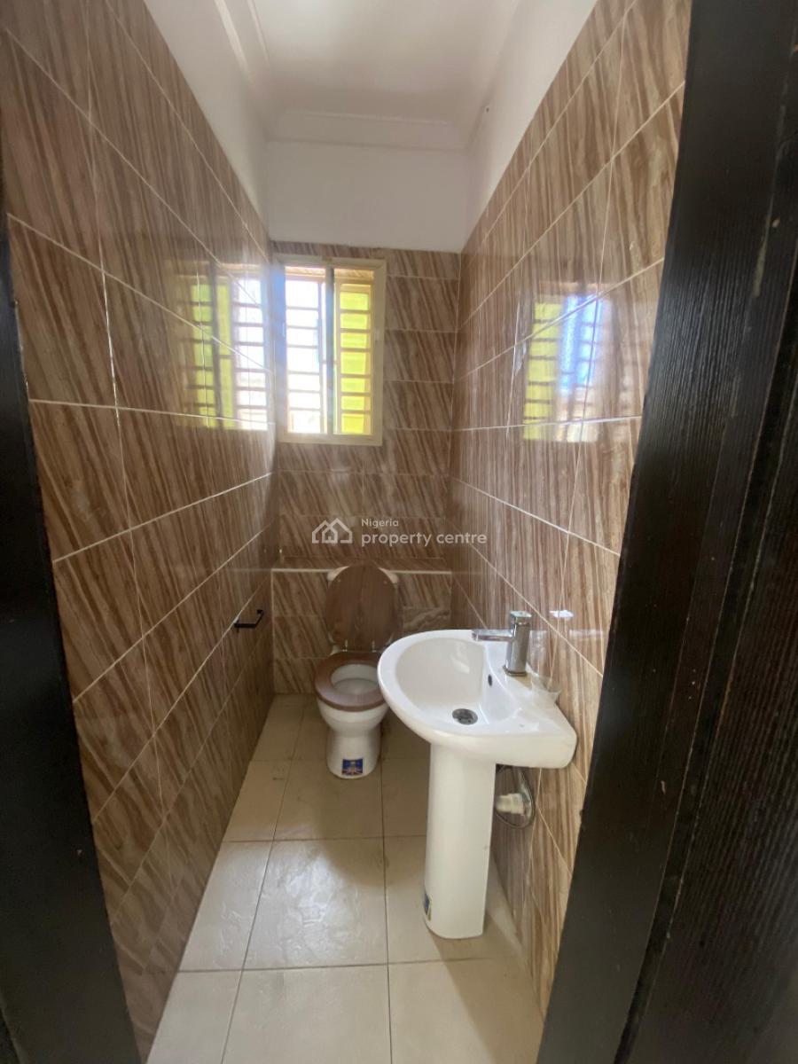 Luxury 4 Bedroom Maisonette Apartment with a Room Bq, Lekki Phase 1, Lekki, Lagos, Flat / Apartment for Rent