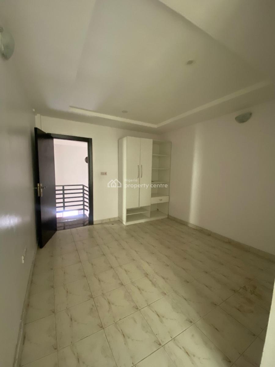 Luxury 4 Bedroom Maisonette Apartment with a Room Bq, Lekki Phase 1, Lekki, Lagos, Flat / Apartment for Rent