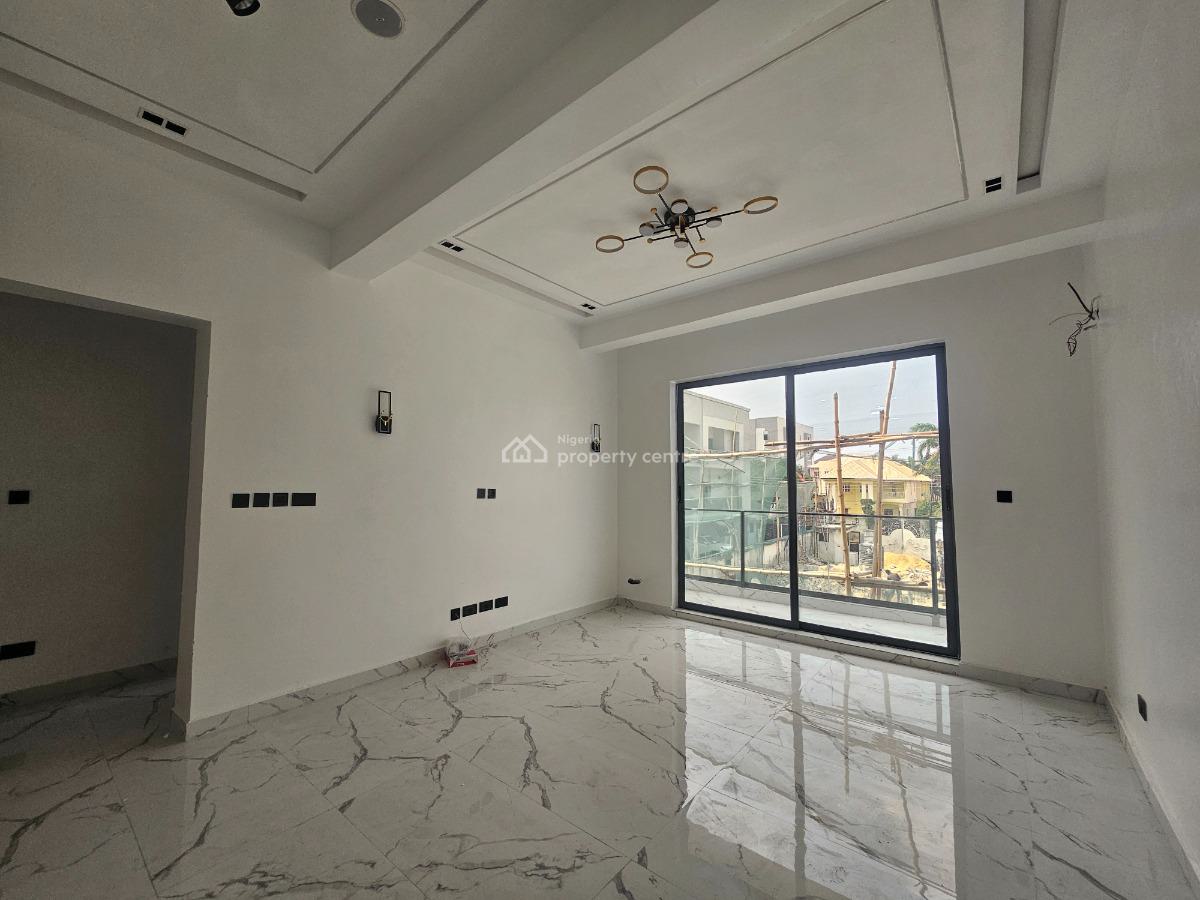 Newly Built 2 Bedrooms Apartment, Lekki Phase 1, Lekki, Lagos, Flat / Apartment for Sale