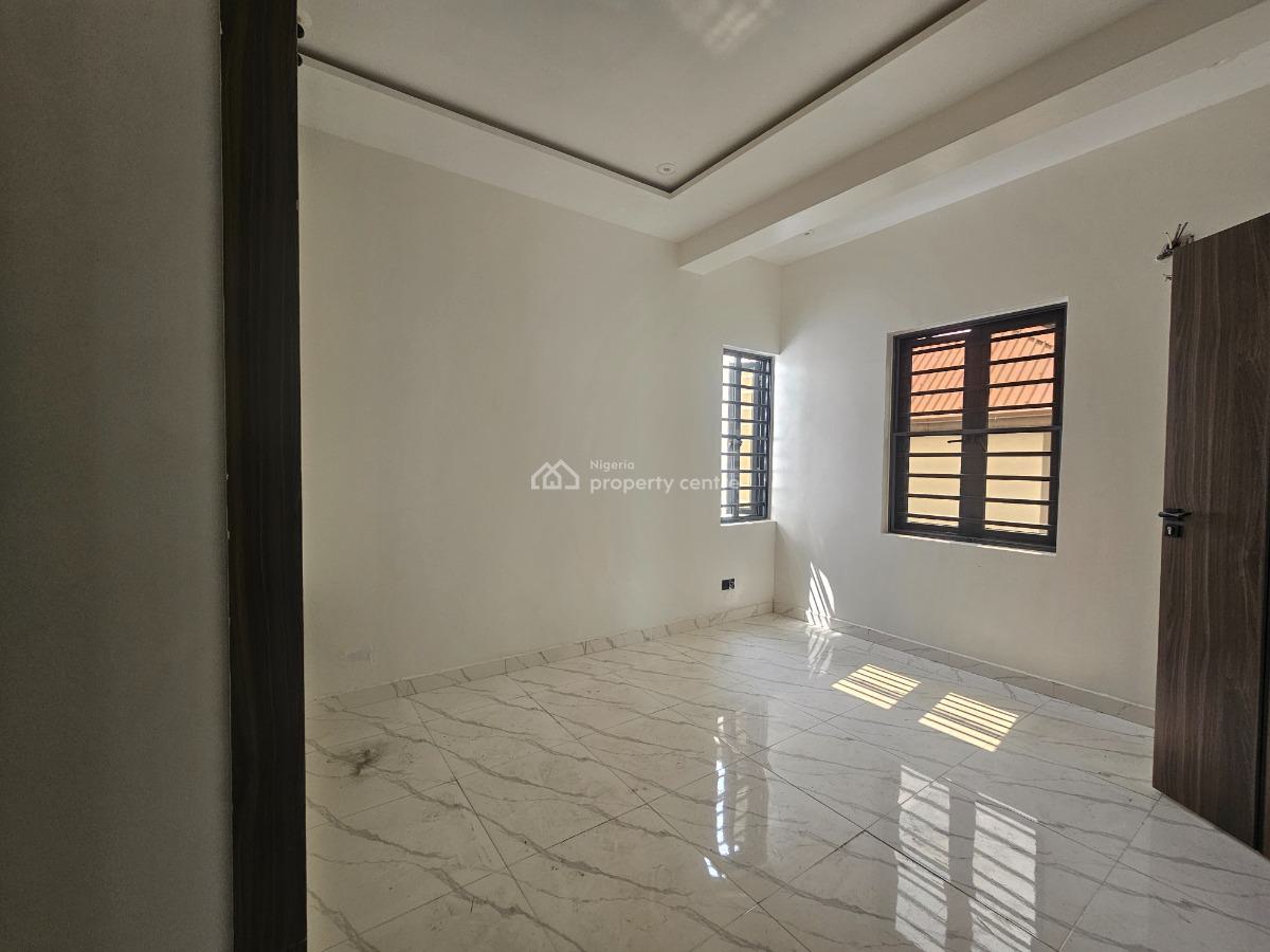 Newly Built 2 Bedrooms Apartment, Lekki Phase 1, Lekki, Lagos, Flat / Apartment for Sale