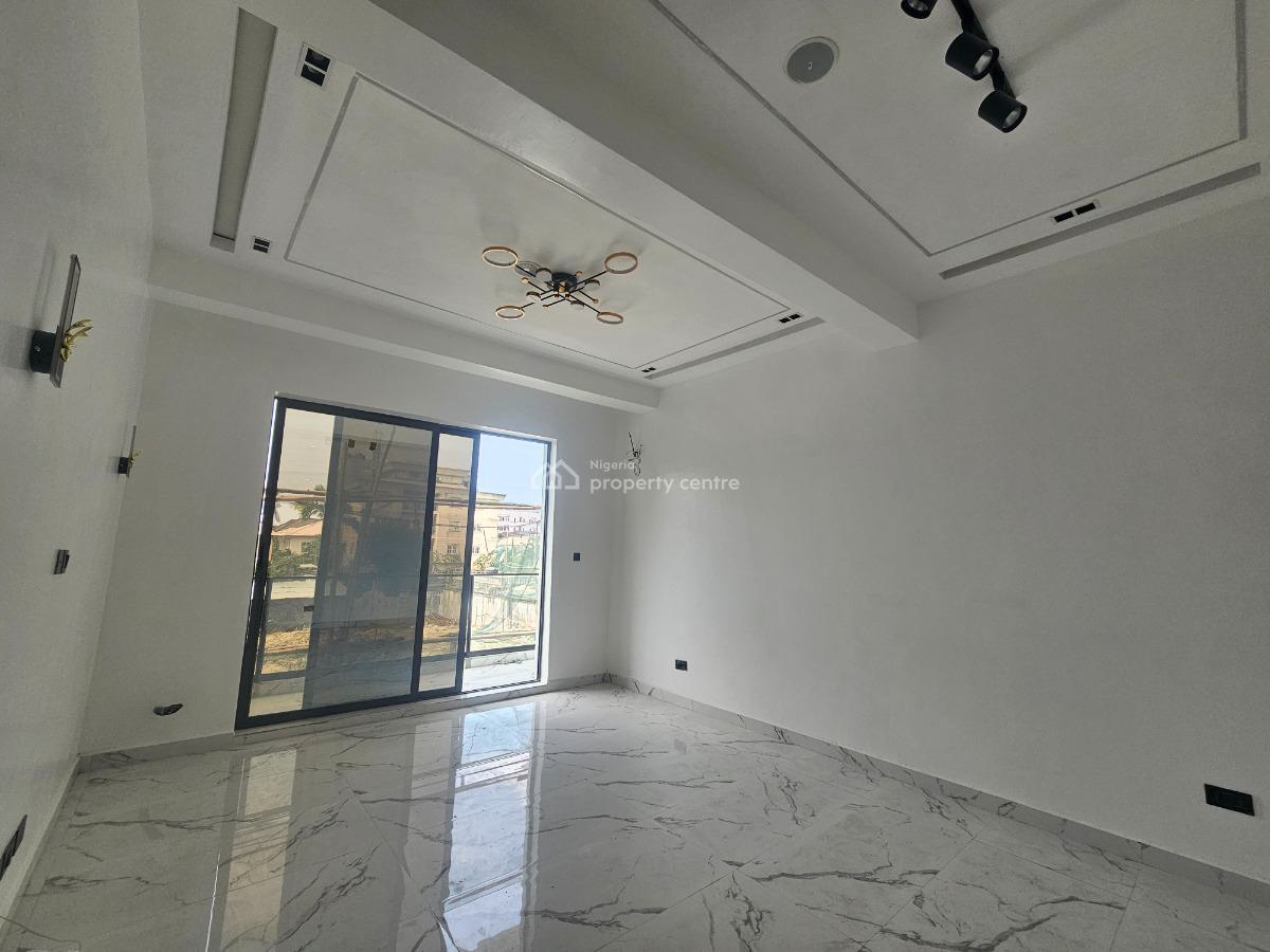 Newly Built 2 Bedrooms Apartment, Lekki Phase 1, Lekki, Lagos, Flat / Apartment for Sale