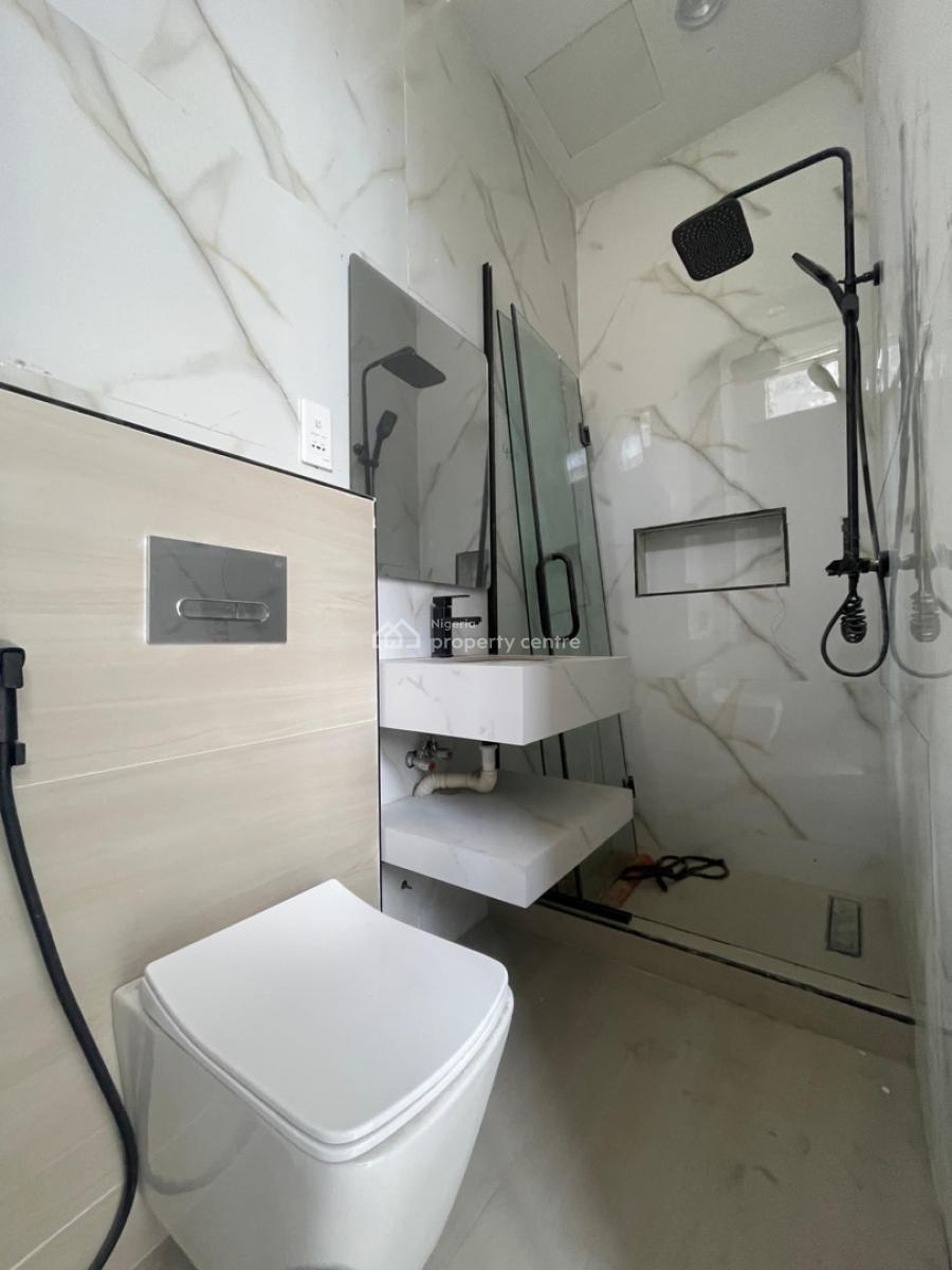 3 Bedroom with Elevator , Pool, Gym, Lekki Phase 1, Lekki, Lagos, Flat / Apartment for Rent