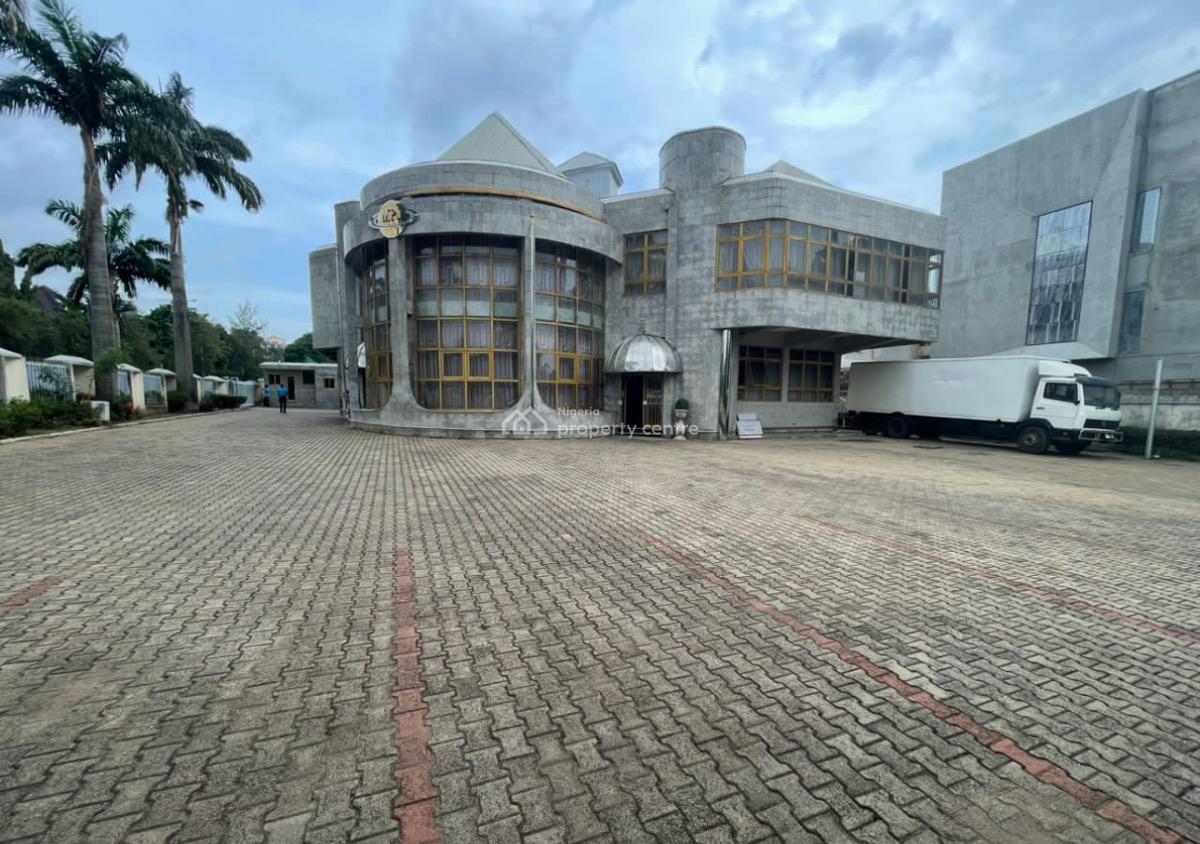 an Office with 14 Offices and Other Features J, Asokoro District, Abuja, Office Space for Rent