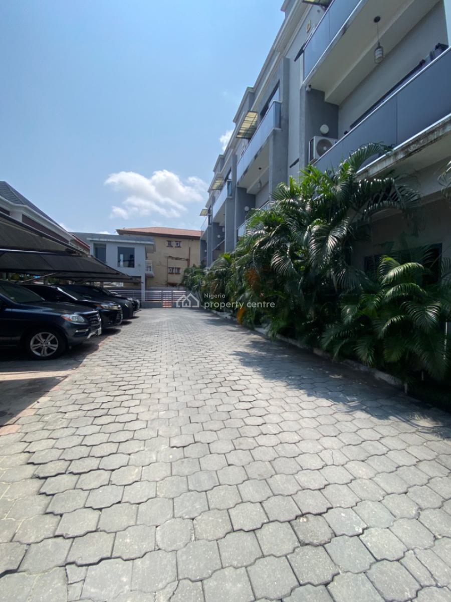 Spacious 4 Bedrooms Terraced Duplex with Bq, Ikate Elegushi, Lekki, Lagos, Terraced Duplex for Rent
