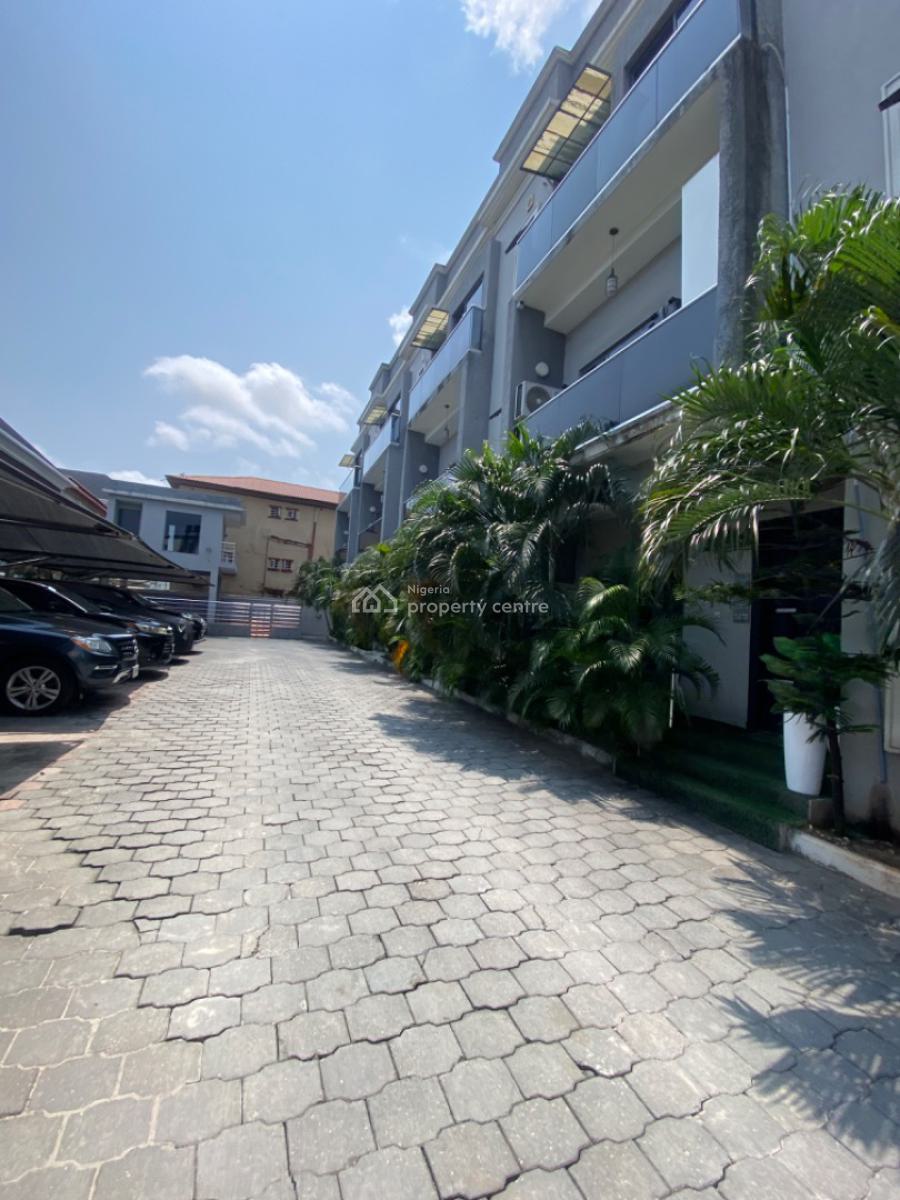 Spacious 4 Bedrooms Terraced Duplex with Bq, Ikate Elegushi, Lekki, Lagos, Terraced Duplex for Rent